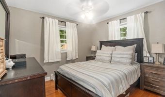 35 Skytop Rd, Andover, NJ 07860