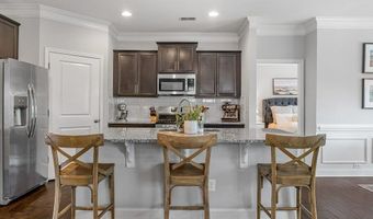 938 Deepwood Ct, Boiling Springs, SC 29316