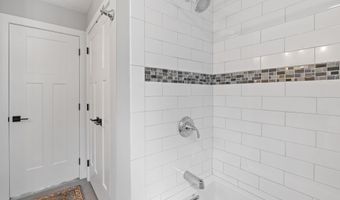 126 Harvard Ave, Auburn, NH 03032