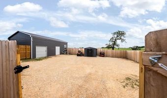 120 Western Way, Adkins, TX 78101