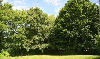 46 Topstone Dr, Danbury, CT 06810