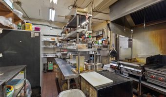 98-042 Kamehameha Hwy W, Aiea, HI 96701