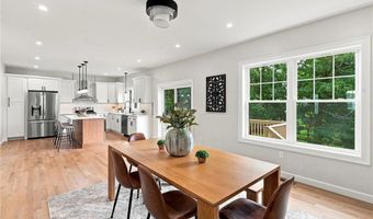 50 Planet Ave, East Providence, RI 02915