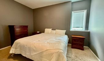 1798 Tiger Ridge Dr, Albert Lea, MN 56007