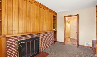 1228 11TH St, Astoria, OR 97103