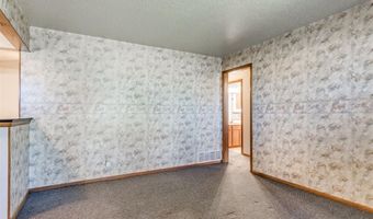 3704 N Riverside Dr, Bethany, OK 73008