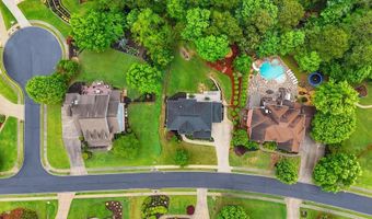 62 Applewood Ln, Acworth, GA 30101