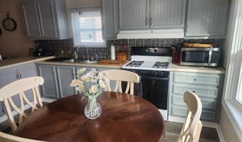 127 TULIP Dr, Hatfield, PA 19440