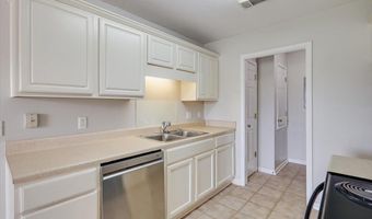206 Crosscreek Dr, Brandon, MS 39047