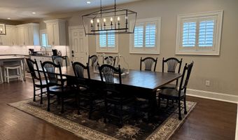 712 4th, West Point, GA 31833