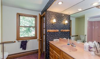 1857 Old Louisquisset Pike, Lincoln, RI 02865