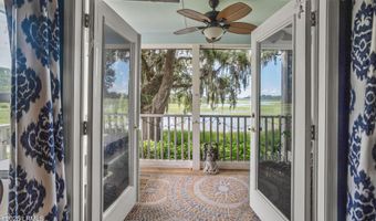5 Petigru Dr, Beaufort, SC 29902