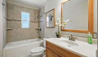 1060 Ursula St, Aurora, CO 80011