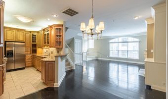 5067 DONOVAN Dr, Alexandria, VA 22304