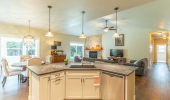 13831 Great Bear Loop, Bigfork, MT 59911