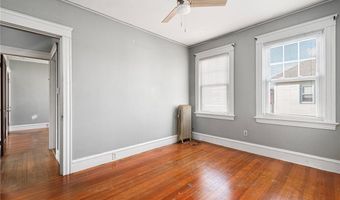 130 Wollaston St, Cranston, RI 02910