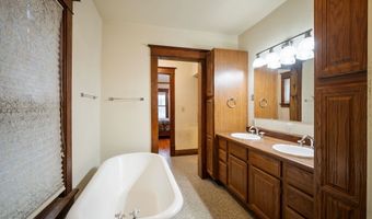 835 Harding St, Belle Fourche, SD 57717