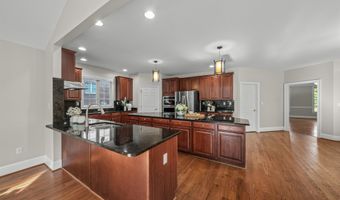 2086 Autumn Hill Dr, Ann Arbor, MI 48103