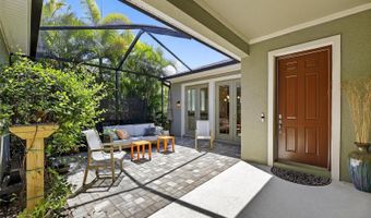 6903 CRESTPOINT Dr, Apollo Beach, FL 33572