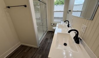 5 Smith St, Athens, OH 45701