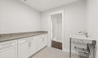 15 Parsons Way, Avon, CT 06001