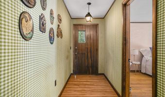 4 Clark Island Rd, Amherst, NH 03031