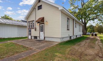 804 Hannah Ave, Alma, MI 48801