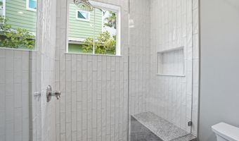 340 9TH St, Atlantic Beach, FL 32233