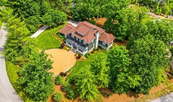 1 Cedar Chine Dr, Asheville, NC 28803