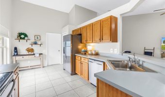 303 LAKEWAY Ln, Apollo Beach, FL 33572