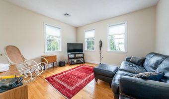 7 Mizzen Ln, Bourne, MA 02532