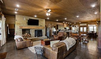 1050 SE 8th St, Atkins, AR 72823