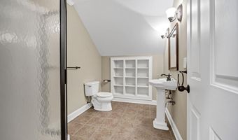 1368 Sunnyhill Dr, Camden, SC 29020