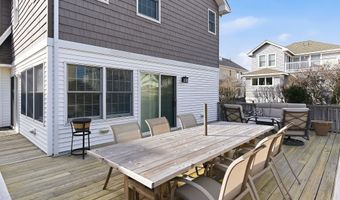 23 5th St, Beach Haven, NJ 08008