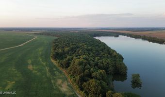 Bolivar Road, Benoit, MS 38725