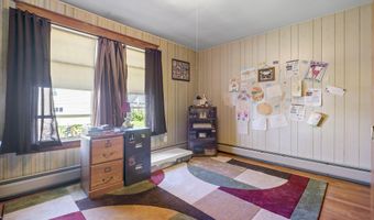 31 Monroe St, Augusta, ME 04330