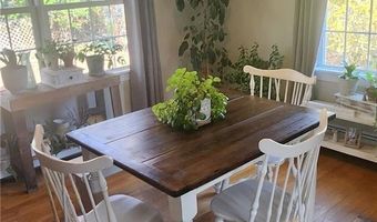 54 Sefton Dr, Bristol, RI 02809