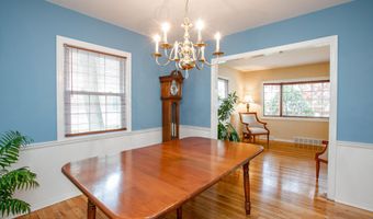 75 Lakeview Dr, Allentown, NJ 08501