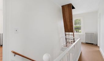 53 Warner St, Newport, RI 02840