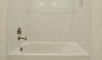 5804 RIDGEFIELD Rd, Bethesda, MD 20816