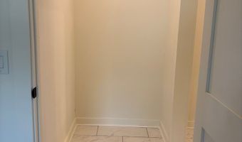 348 12th St, Apalachicola, FL 32320