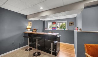 5 Lancaster Ct, Algonquin, IL 60102