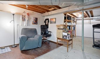 2324 Briarwood Dr, Asbury, IA 52002