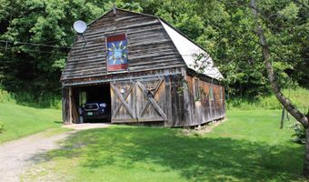 664 Ferguson Rd, Barnet, VT 05821