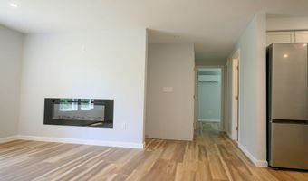 8 Woodland Ave, Standish, ME 04084