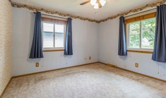 809 SE Sherman Dr, Ankeny, IA 50021