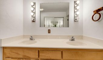 840 Harmony Ln, Ashland, OR 97520