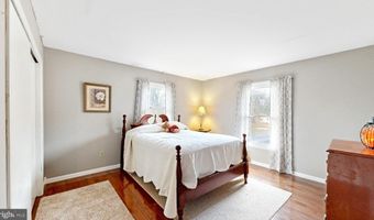 100 BROOKFIELD Dr, Dover, DE 19901