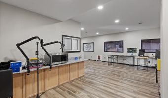 3818 E US 223 Hwy, Adrian, MI 49221