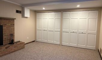 815 Hewett Dr, Ann Arbor, MI 48103